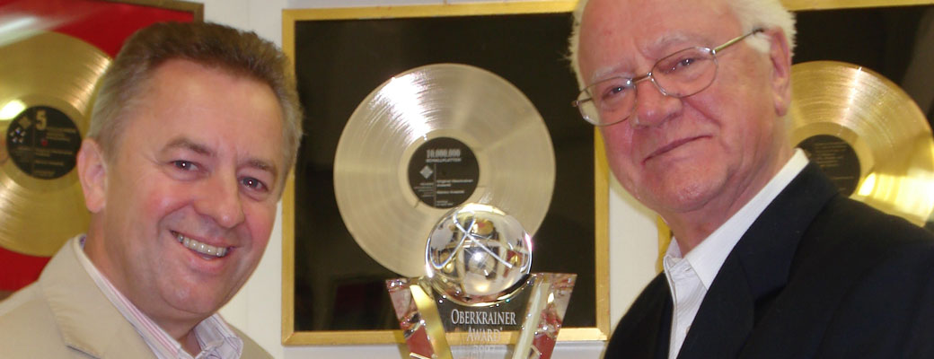 Rudolf Mally und Slavko Avsenik mit Oberkrainer Award